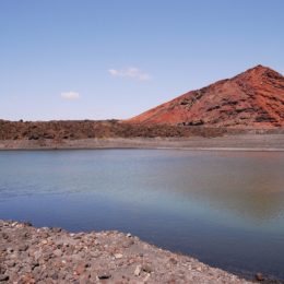 Cosa vedere a Lanzarote: paesaggi vulcanici e spiagge da sogno